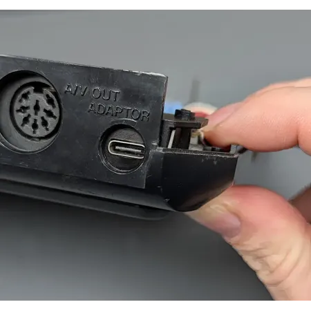 SEGA MegaDrive 1 mit USB-C Power-Adapter
